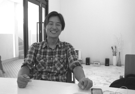 鹿子木社長とビッグがやってきた。3